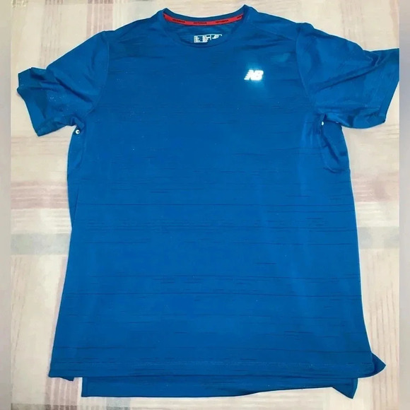 New Balance. Men’s  T-shirt - Picture 1 of 4